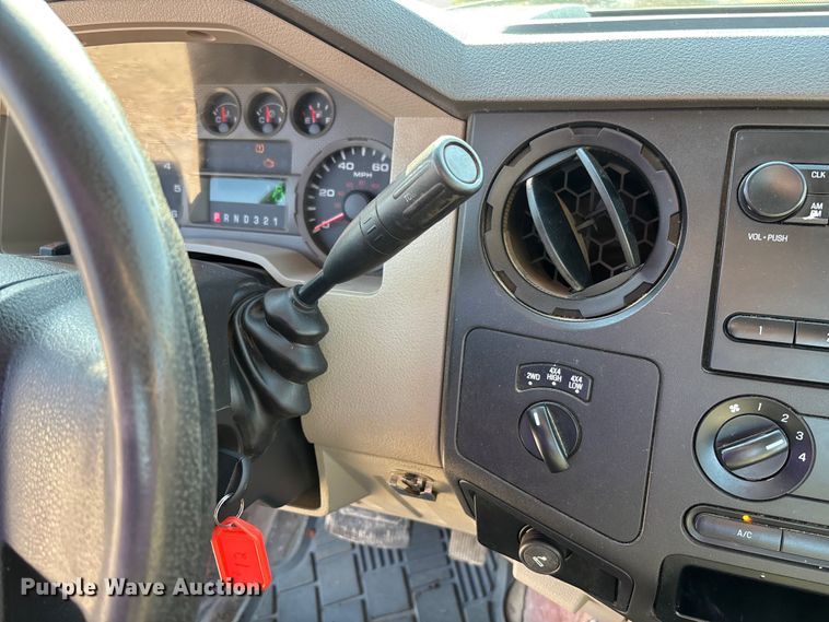 image for item FB3327 2008 Ford F250 Super Duty pickup truck