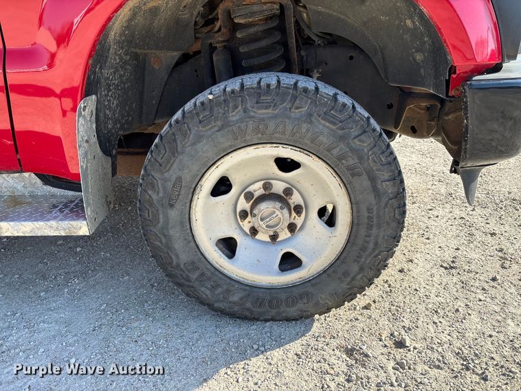 image for item FB3327 2008 Ford F250 Super Duty pickup truck