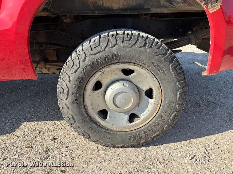 image for item FB3327 2008 Ford F250 Super Duty pickup truck