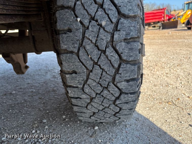 image for item FB3327 2008 Ford F250 Super Duty pickup truck