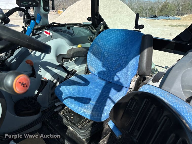 image for item FB3328 2016 New Holland T56.120 MFWD tractor