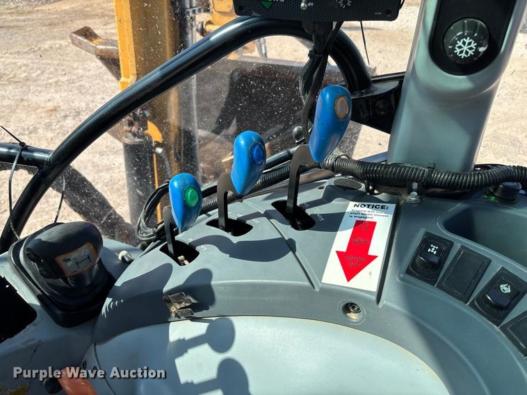 image for item FB3328 2016 New Holland T56.120 MFWD tractor