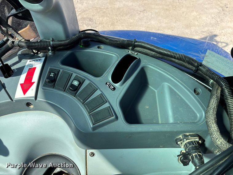 image for item FB3328 2016 New Holland T56.120 MFWD tractor