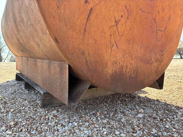 image for item FB3330 fuel tank