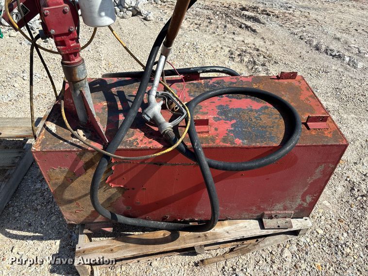image for item FB3332 (3) Fuel tanks