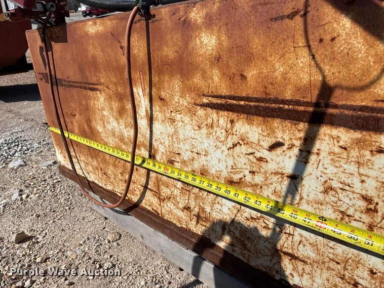 image for item FB3332 (3) Fuel tanks
