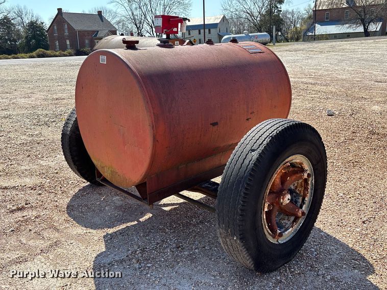 image for item FB3333 We-Mac fuel trailer