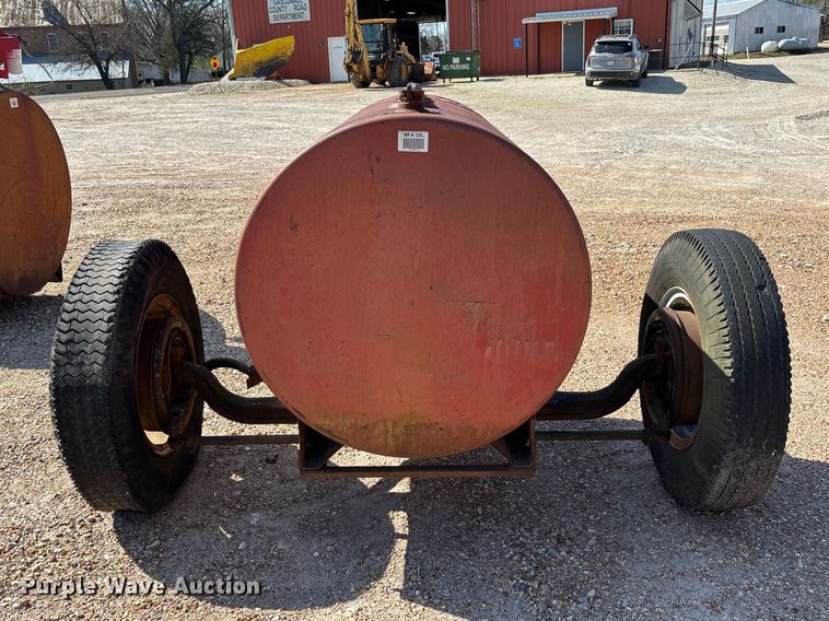 image for item FB3333 We-Mac fuel trailer