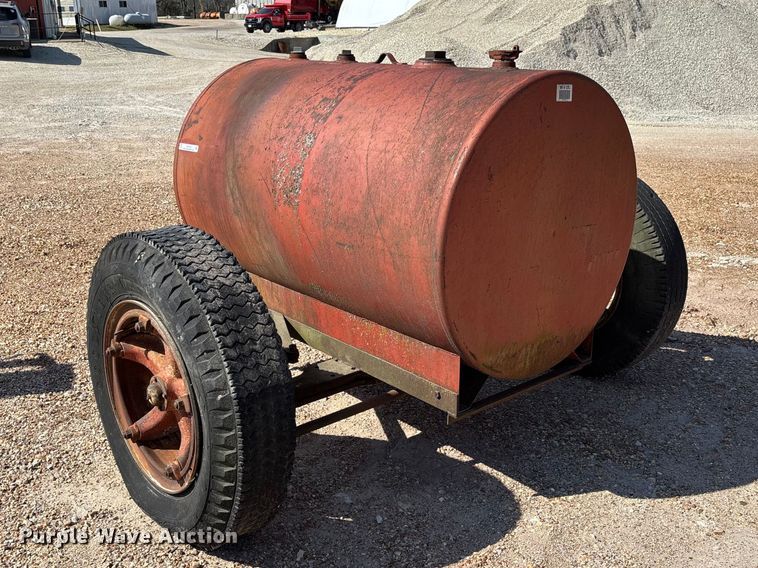 image for item FB3333 We-Mac fuel trailer