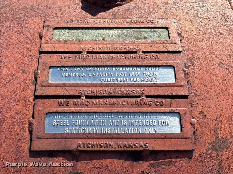 image for item FB3333 We-Mac fuel trailer