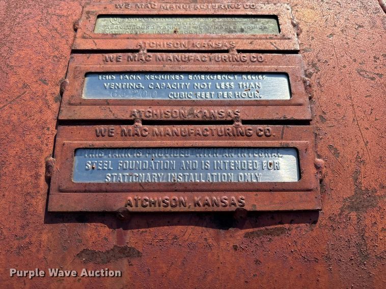 image for item FB3333 We-Mac fuel trailer