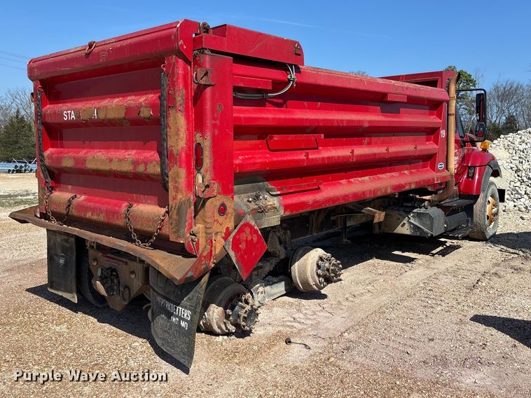 image for item FB3335 2011 International 7400 dump truck