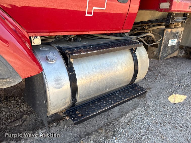 image for item FB3335 2011 International 7400 dump truck