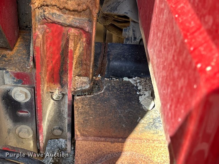 image for item FB3335 2011 International 7400 dump truck