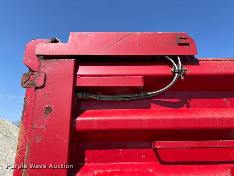 image for item FB3335 2011 International 7400 dump truck