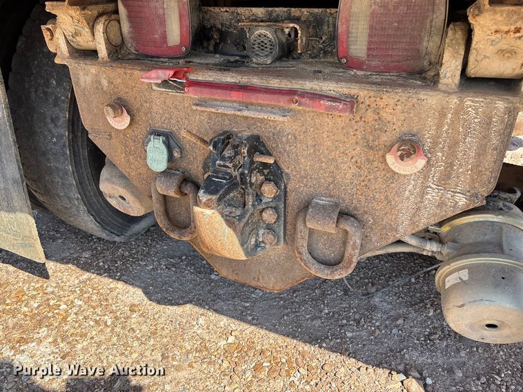 image for item FB3335 2011 International 7400 dump truck