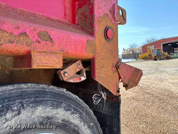 image for item FB3335 2011 International 7400 dump truck