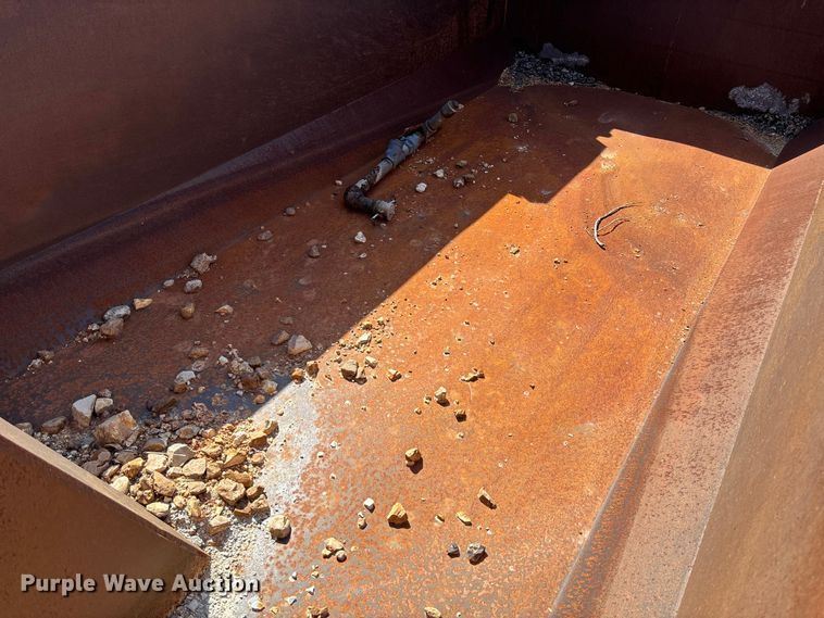 image for item FB3335 2011 International 7400 dump truck