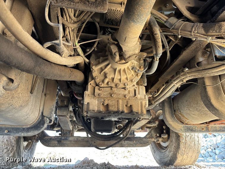 image for item FB3335 2011 International 7400 dump truck