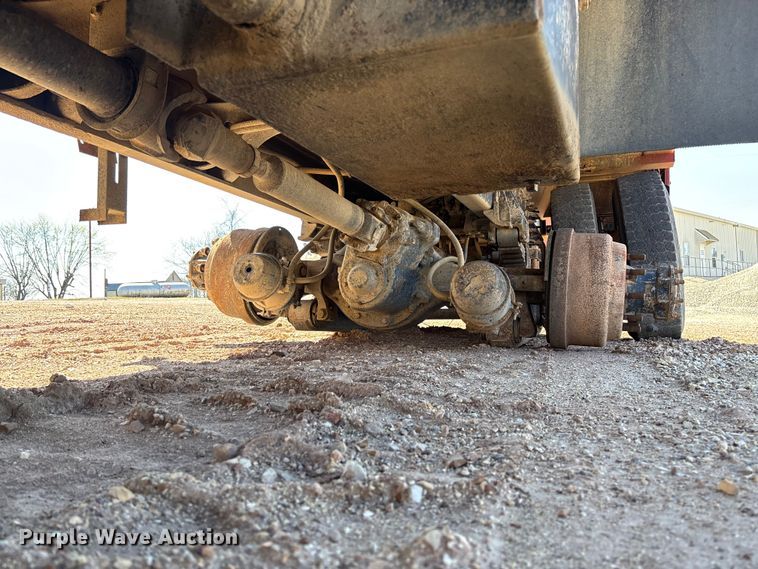 image for item FB3335 2011 International 7400 dump truck