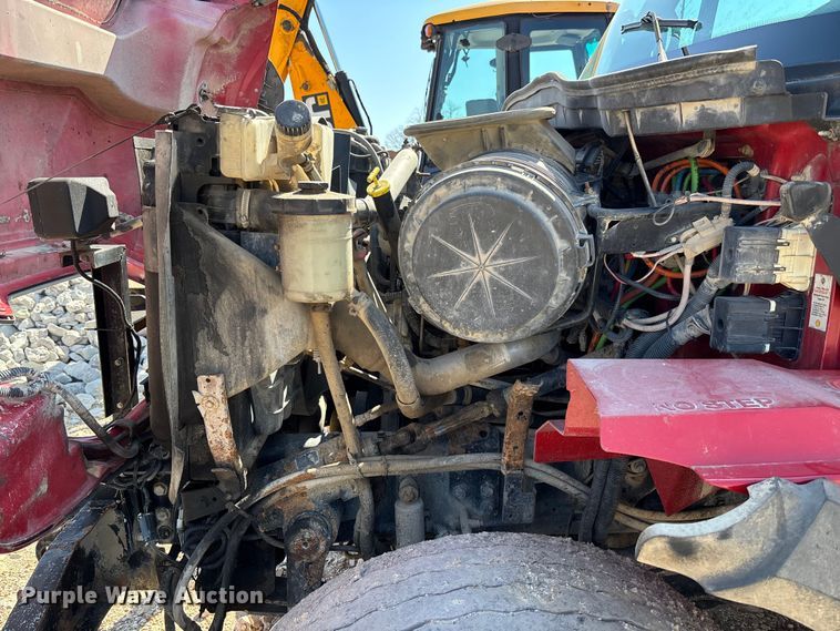 image for item FB3335 2011 International 7400 dump truck