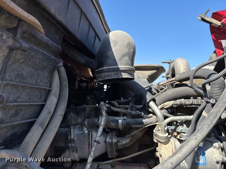 image for item FB3335 2011 International 7400 dump truck