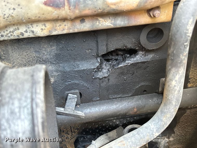 image for item FB3335 2011 International 7400 dump truck