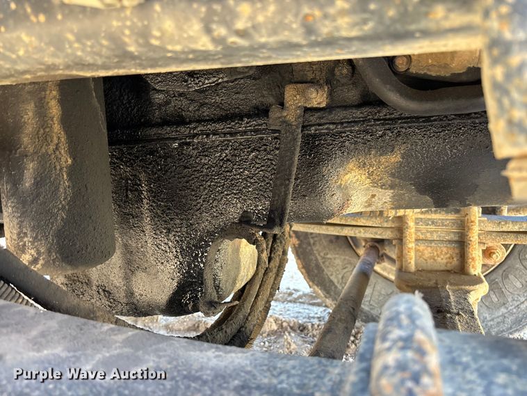 image for item FB3335 2011 International 7400 dump truck