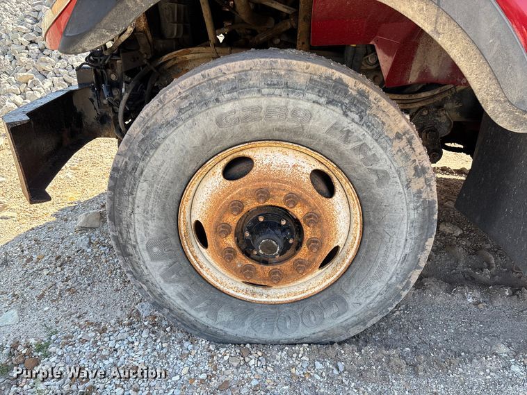 image for item FB3335 2011 International 7400 dump truck