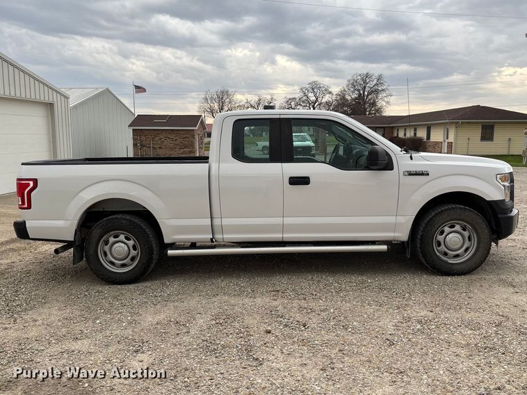 image for item FB3338 2015 Ford F150 Ext. Cab pickup truck