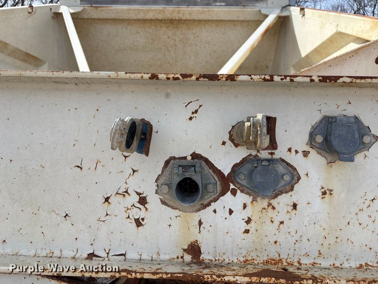 image for item FB3616 2005 Corn Belt Mfg. bottom dump trailer