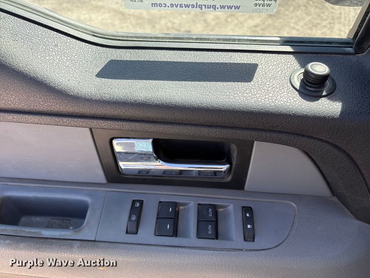 image for item FB3621 2014 Ford F150 Crew Cab pickup truck