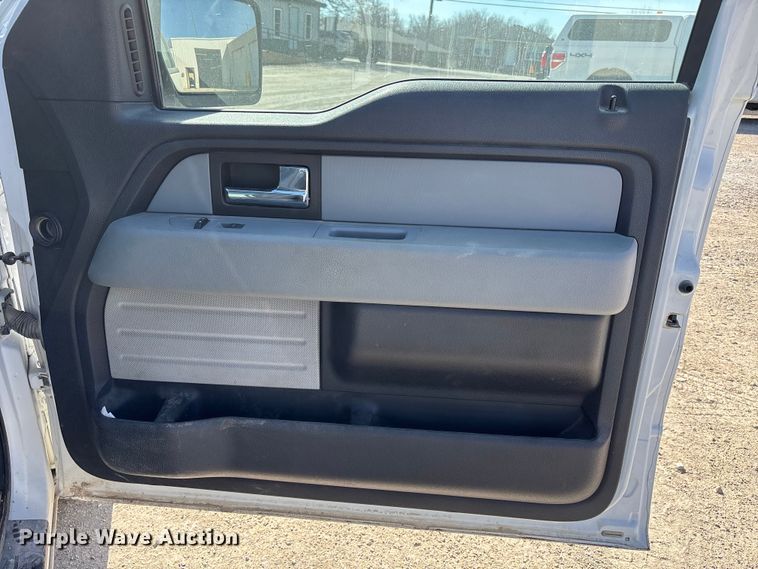 image for item FB3621 2014 Ford F150 Crew Cab pickup truck