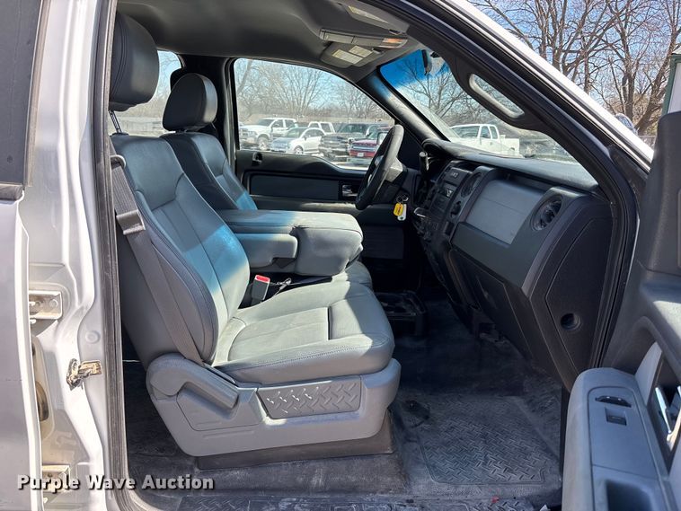 image for item FB3621 2014 Ford F150 Crew Cab pickup truck