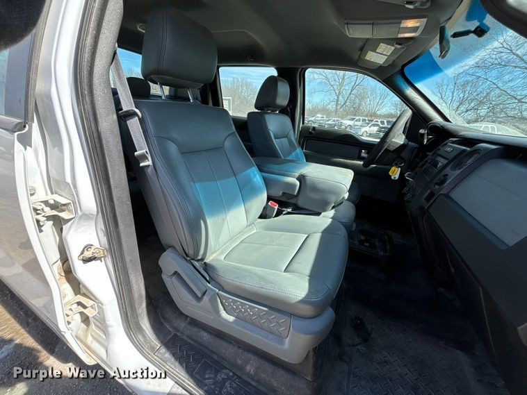 image for item FB3621 2014 Ford F150 Crew Cab pickup truck