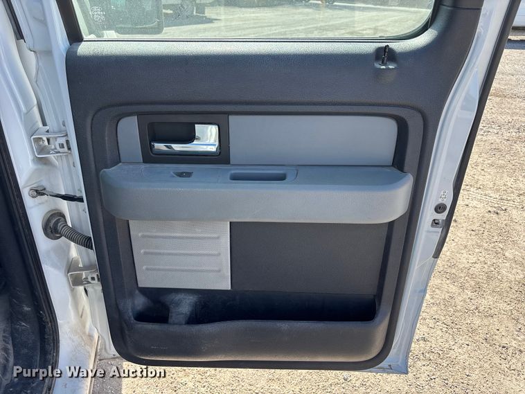 image for item FB3621 2014 Ford F150 Crew Cab pickup truck