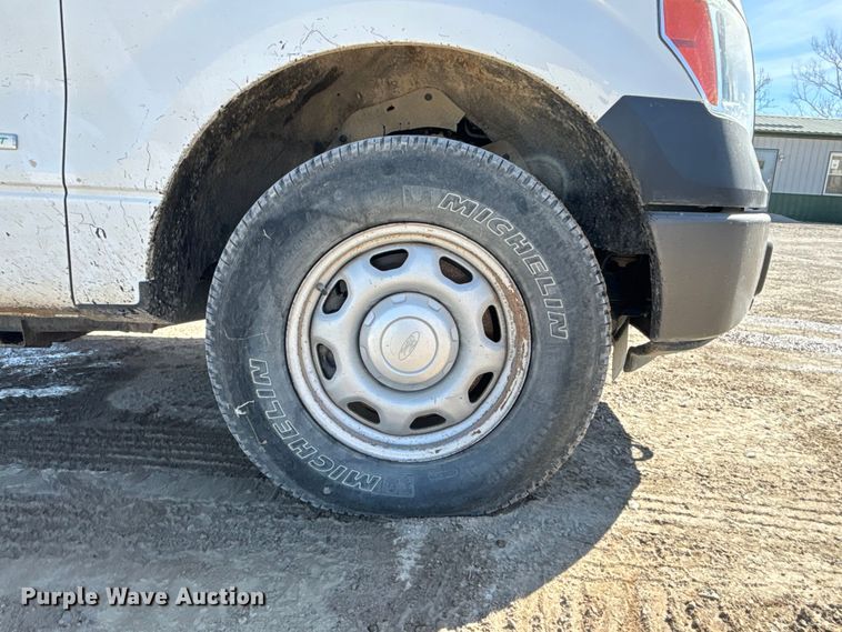 image for item FB3621 2014 Ford F150 Crew Cab pickup truck