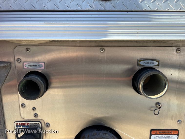 image for item FB3637 2000 E-One  pumper fire truck