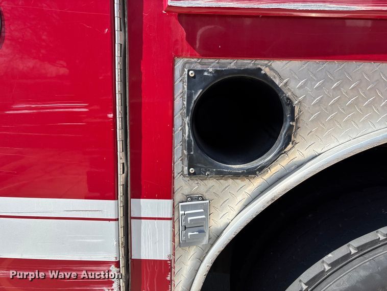 image for item FB3637 2000 E-One  pumper fire truck