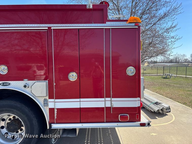 image for item FB3637 2000 E-One  pumper fire truck