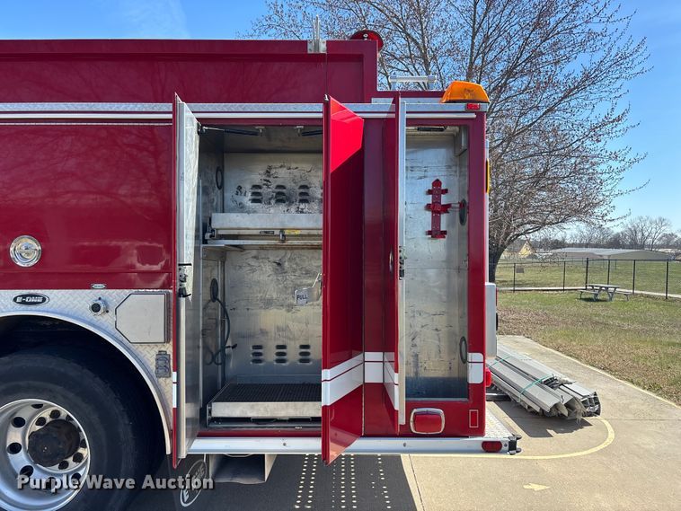 image for item FB3637 2000 E-One  pumper fire truck