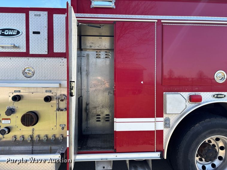image for item FB3637 2000 E-One  pumper fire truck