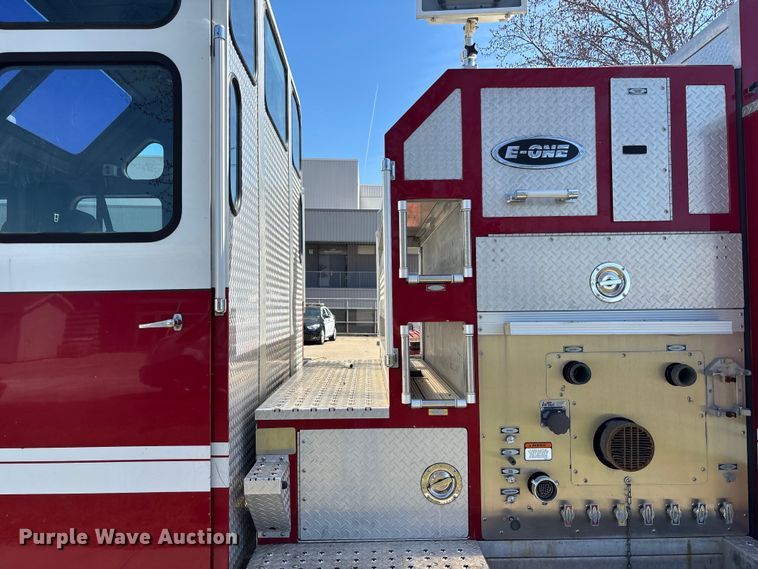 image for item FB3637 2000 E-One  pumper fire truck