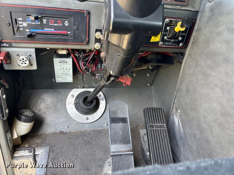 image for item FB3637 2000 E-One  pumper fire truck