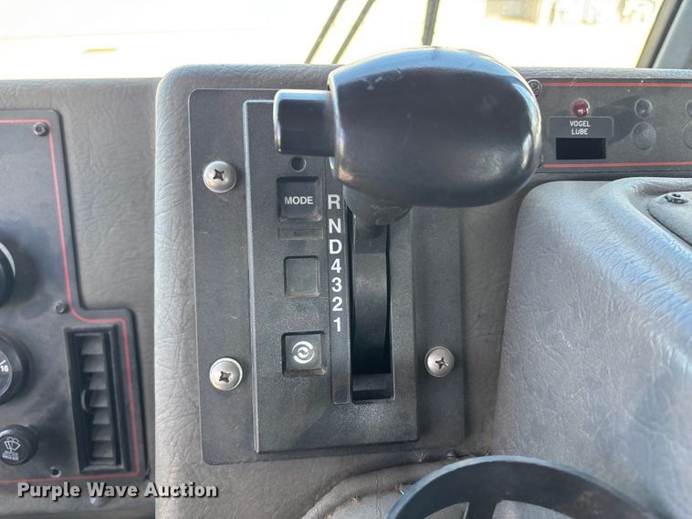 image for item FB3637 2000 E-One  pumper fire truck