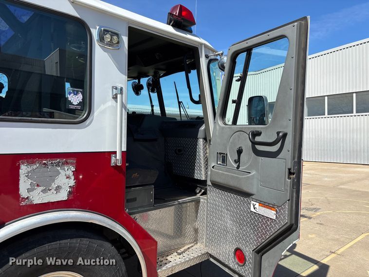 image for item FB3637 2000 E-One  pumper fire truck
