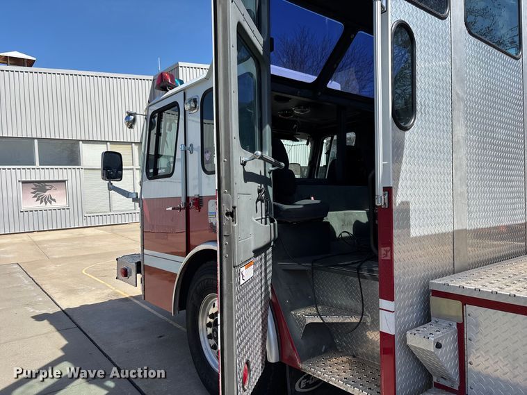 image for item FB3637 2000 E-One  pumper fire truck