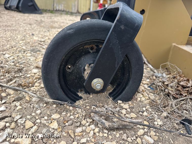 image for item FB7116 Land Pride FDR2572 rotary mower