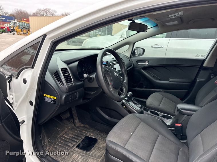 image for item FB8577 2017 Kia Forte 