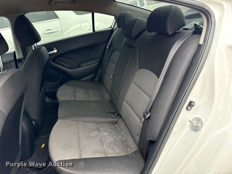 image for item FB8577 2017 Kia Forte 